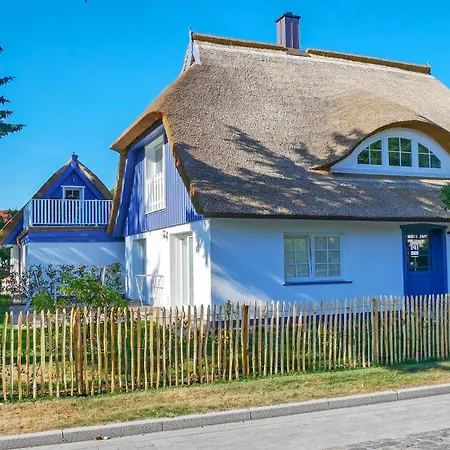 Kapitaenshaus Kammer * Born